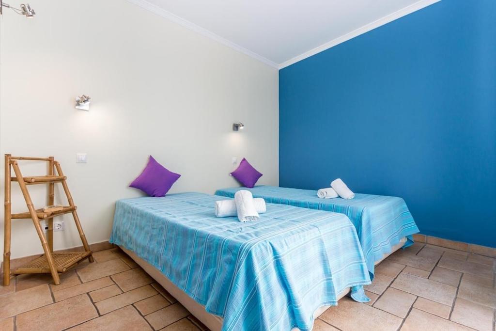 Refurbished Beachfront House, Pool, Ac, Wifi, Albufeira, Sea View